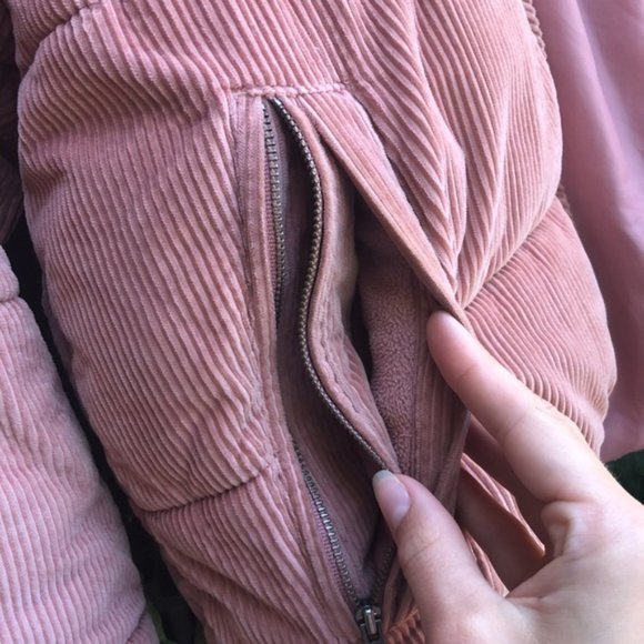 American Eagle Small Blush Corduroy Puffer Coat - Picture 3 of 9